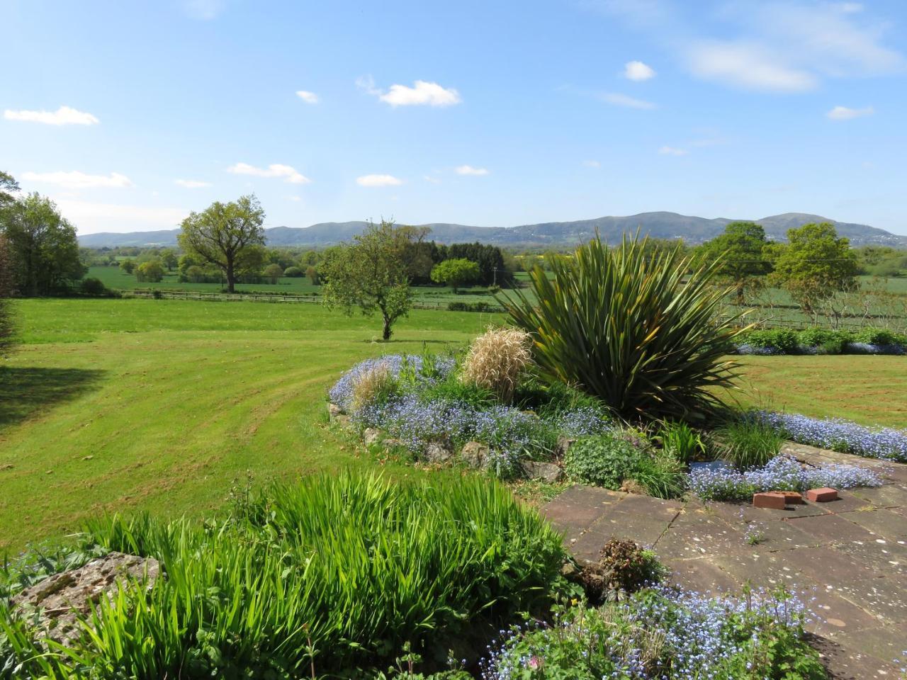 The Packing House Villa Severn Stoke Luaran gambar